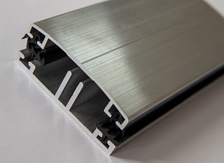 Планка алюминиевая нижняя 6 м